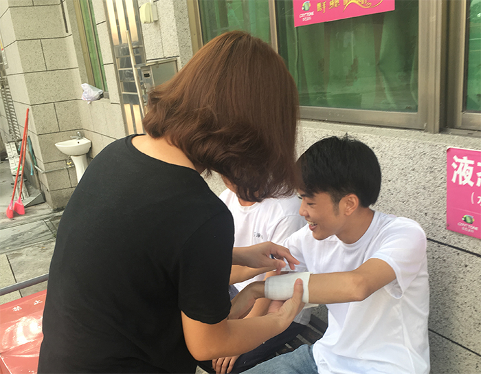 傷員包扎.jpg 傷員包扎.jpg